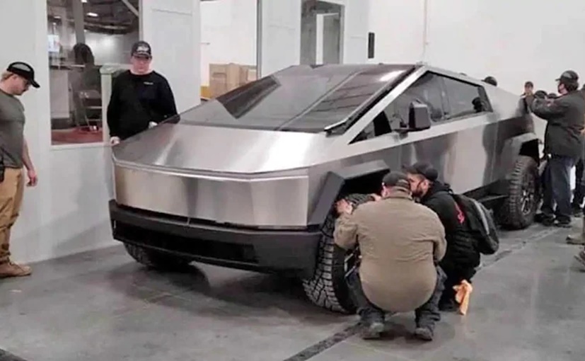 Production Ready Tesla Cybertruck Leaked