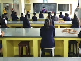 मध्य प्रदेश : टीचर ने छात्र की मौत का झूठा बहाना बनाकर ली छुट्टी तो स्कूल ने किया निलंबित