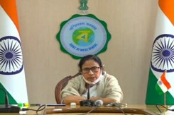 Mamata Banerjee Blocks Governor On Twitter After "Gas Chamber" Remark Mamata Banerjee Blocks Governor On Twitter After "Gas Chamber" Remark