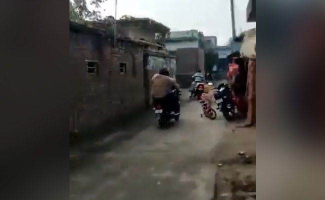 बिहार : सिवान में बाइक सवार बदमाशों ने दिनदहाड़े BJP नेता को मारी गोली, फायरिंग करते हुए फरार