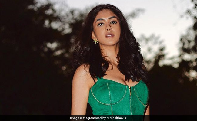 Mrunal Thakur Tests Positive For COVID-19, Has Mild Symptoms