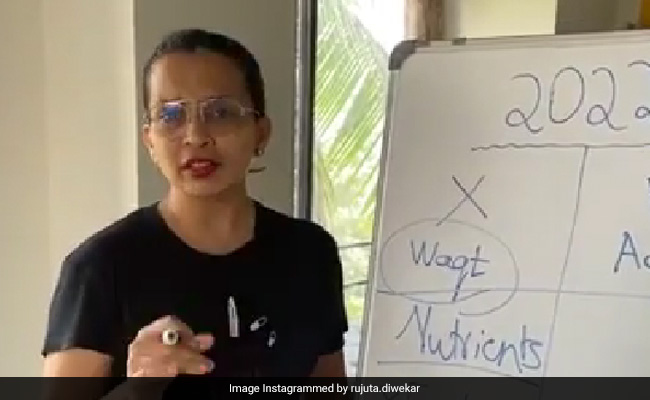 एक्सपर्ट की सलाह: 2022 में फिट रहने के लिए इन 3 गलतियों को बिल्कुल न करें, जानें टारगेट को पाने के बेस्ट टिप्स