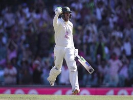 AUS vs ENG: ऑस्ट्रेलिया ने दूसरी पारी 265 रनों पर की डिक्लेयर, इंग्लैंड को जीत के लिए बनाने होंगे 388 रन AUS vs ENG: ऑस्ट्रेलिया ने दूसरी पारी 265 रनों पर की डिक्लेयर, इंग्लैंड को जीत के लिए बनाने होंगे 388 रन