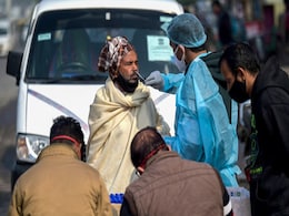 दिल्ली में पिछले 24 घंटों में 1104 नए कोरोना मामले, 12 मरीजों की मौत दिल्ली में पिछले 24 घंटों में 1104 नए कोरोना मामले, 12 मरीजों की मौत