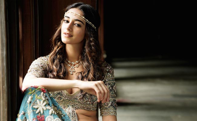 Expert Hairstyling Tips For Damage-Free Bridal Hairstyles For The Wedding Season 2022