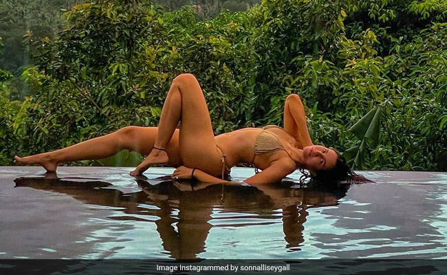 Sonnalli Seygall's View Is Made To Look Even Better With Her Beige Swimwear
