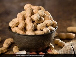 मूंगफली खाने के बाद या साथ में भूलकर भी ना खाएं ये 4 चीजें, पड़ सकते हैं लेने के देने मूंगफली खाने के बाद या साथ में भूलकर भी ना खाएं ये 4 चीजें, पड़ सकते हैं लेने के देने