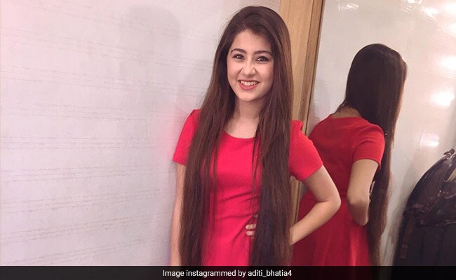 मिलिए Yeh Hai Mohabbatein की रूही भल्ला से, लेटेस्ट लुक को देख फैन्स बोले- यकीन नहीं होता ये वही क्यूट बच्ची है