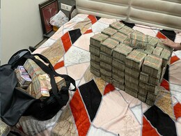 अवैध रेत खनन : पंजाब CM के रिश्तेदार के ठिकानों से करीब 8 करोड़ बरामद, ED की छापेमारी आज भी जारी अवैध रेत खनन : पंजाब CM के रिश्तेदार के ठिकानों से करीब 8 करोड़ बरामद, ED की छापेमारी आज भी जारी