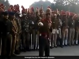 गोरखा सैनिक ने खुखरी के साथ किया मस्त डांस, वायरल वीडियो देख हर करने लगा तारीफ गोरखा सैनिक ने खुखरी के साथ किया मस्त डांस, वायरल वीडियो देख हर करने लगा तारीफ
