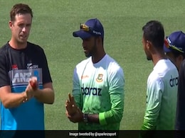 Watch Video: साउदी और जैमीसन बांग्लादेशी खिलाड़ियों के बनें गुरु, आप भी देखें क्या है पूरा माजरा Watch Video: साउदी और जैमीसन बांग्लादेशी खिलाड़ियों के बनें गुरु, आप भी देखें क्या है पूरा माजरा