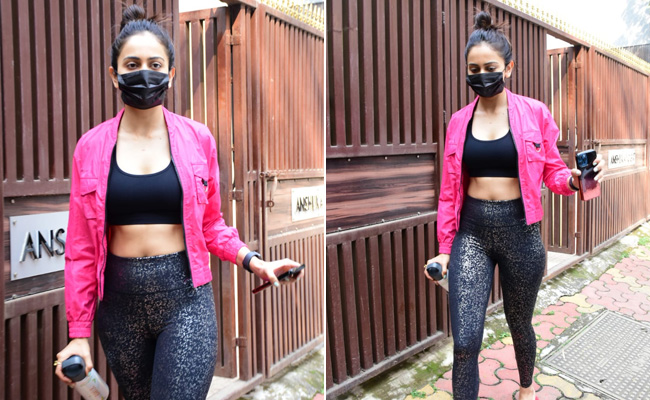 Rakul Preet Singh's Pink And Black Sporty Style Is Complete With Rs 20K Kenzo Slides