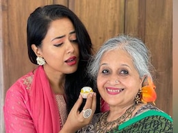 Gudi Padwa 2023: Sameera Reddy Enjoys Hearty Lunch, Courtesy Her Mom-In-Law Gudi Padwa 2023: Sameera Reddy Enjoys Hearty Lunch, Courtesy Her Mom-In-Law