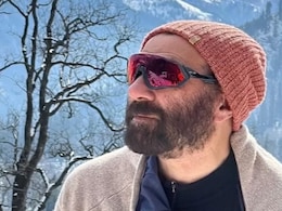 'Jalebi Meditation,' Says Sunny Deol As He Relished This Dessert In The Middle Of The Snow