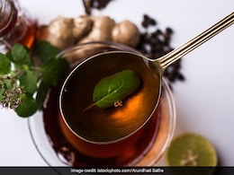 Kadha for Winter: सर्दी-खांसी ही नहीं इम्यूनिटी को बढ़ाने में भी मददगार है इन दो चीजों से बना काढ़ा, फटाफट नोट करें रेसिपी Kadha for Winter: सर्दी-खांसी ही नहीं इम्यूनिटी को बढ़ाने में भी मददगार है इन दो चीजों से बना काढ़ा, फटाफट नोट करें रेसिपी