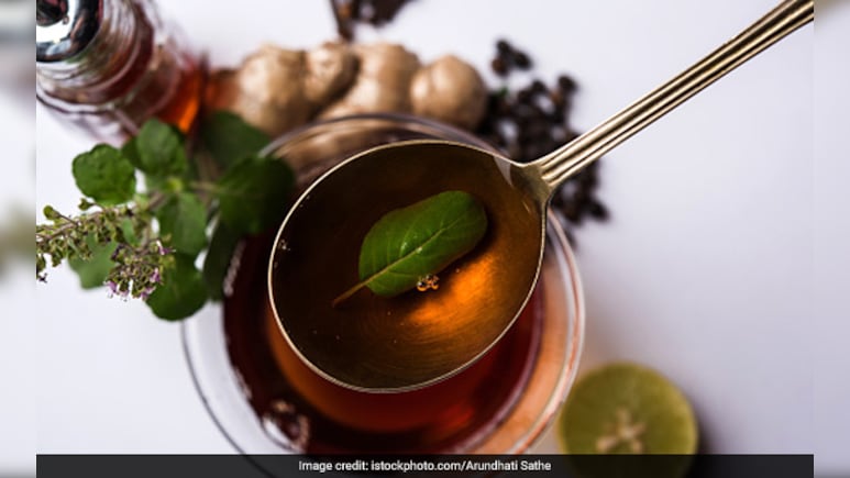 खांसी आने पर दवा नहीं बल्कि एक बार खा लें ये घरेलू चीजें, मिनटों में मिलेगा आराम, आर्युवेदिक डॉक्टर ने बताया रामबाण नुस्खा