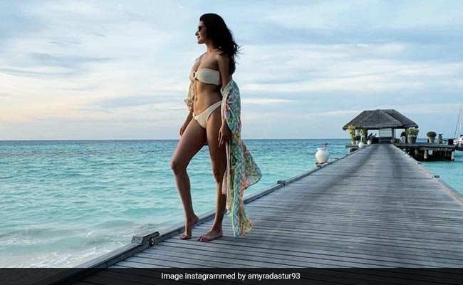 Actor Amyra Dastur Is Holidaying At This Celeb-Approved Location. Any Guesses?