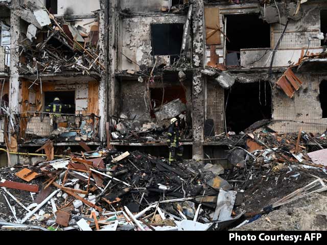 Ukraine Says Fighting Russian Forces Outside Capital Kyiv