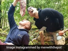 Wow! This Blogger Duo Makes Fancy Food In The Forest With Zero Electricity Wow! This Blogger Duo Makes Fancy Food In The Forest With Zero Electricity