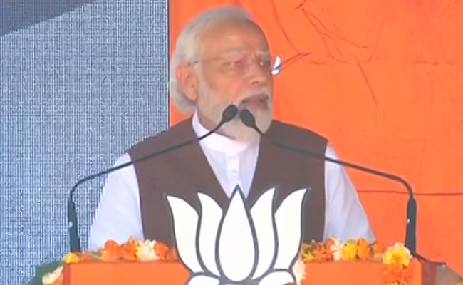 "<i>Maalik</i> Was Clapping": PM Slams Priyanka Gandhi In "<i>Bhaiye</i>" Remark Row