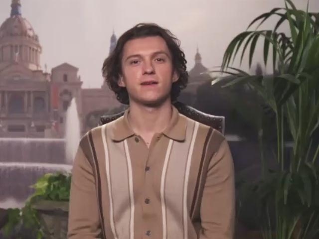 Tom Holland On Working With Mark Wahlberg In <i>Uncharted</i>