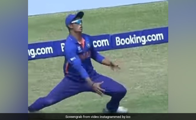 U19 WC Final: कौशल तांबे ने लॉलीपॉप कैच को बना दिया मुश्किल, देखकर रोंगटे खड़े हो जाएंगे.- Video