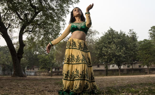 You Would Love To Swirl In These Beautiful Lightweight Lehengas