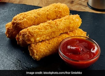 Love Cheese? Make Mozzarella Cheese Sticks At Home With This Easy Recipe (Watch Video) Love Cheese? Make Mozzarella Cheese Sticks At Home With This Easy Recipe (Watch Video)