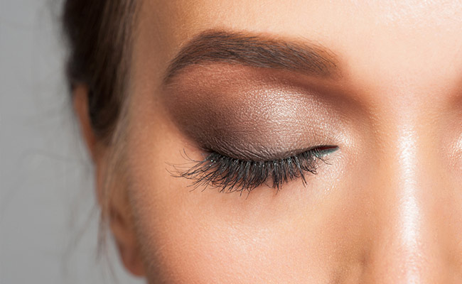 Get Your Glam Game On With These Amazing Shimmer Eyeshadows