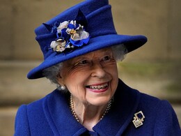 Queen Elizabeth's Platinum Jubilee To Feature Lemon Trifle, Chicken And More