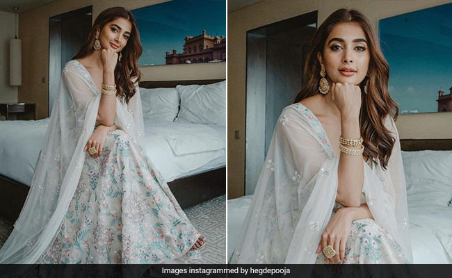Pooja Hegde's Floral <i>Anarkali</i> Delightfully Welcomes Spring In Full Bloom