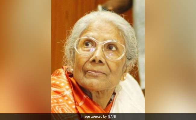 Iconic Bengali Singer Sandhya Mukherjee Dies At 90