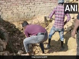 Missing Dalit Woman's Body Found Buried Near Ex-Samajwadi MLA's Ashram Missing Dalit Woman's Body Found Buried Near Ex-Samajwadi MLA's Ashram