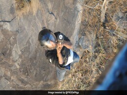 Lone 19-Year-Old Trekker Falls 300 Feet Into Gorge In Karnataka, Survives Lone 19-Year-Old Trekker Falls 300 Feet Into Gorge In Karnataka, Survives