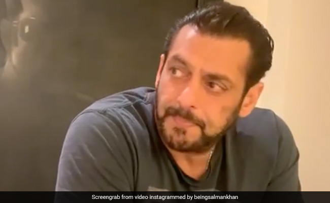 Salman Khan ने गाना गाकर किया लता मंगेशकर को याद, VIDEO शेयर कर बोले- न कोई था, न कोई होगा