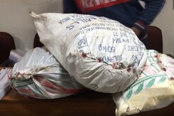 2 Arrested With Drugs Worth Rs 4 Crore In UP 2 Arrested With Drugs Worth Rs 4 Crore In UP