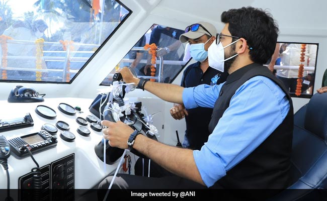 Sena's Aaditya Thackeray Launches Maharashtra's First Scuba Dive Boat