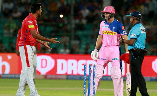 IPL Auction: अश्विन हुए राजस्थान के तो जोस बटलर ने लिए मजे, बोले- 'घबराने की जरूरत नहीं, मैं क्रीज के अंदर ही रहूंगा'- Video