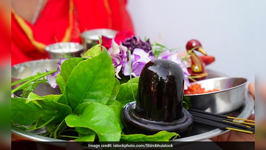 Mahashivratri 2026 Wishes: महाशिवरात्रि पर अपनों को भेजें भोलेबाबा के भक्तिमयी संदेश, सब पर होगी बाबा की कृपा | Mahashivratri 2026 Wishes Messages Images Quotes Mantra Puja Vidhi Shiv ...