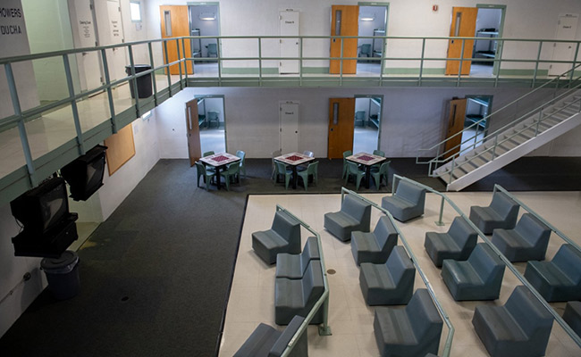 All Inmates In US Federal Prisons Confined To Their Cells After Deadly Brawl