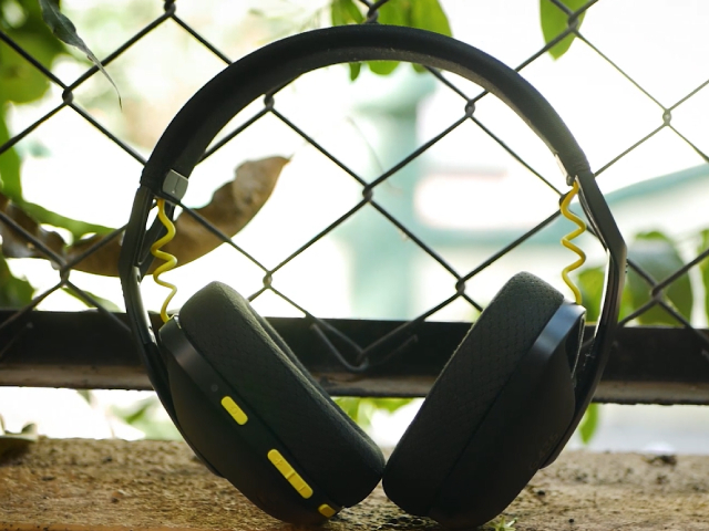 Logitech G435 Lightspeed Gaming Headset Review: A Worthy Contender?