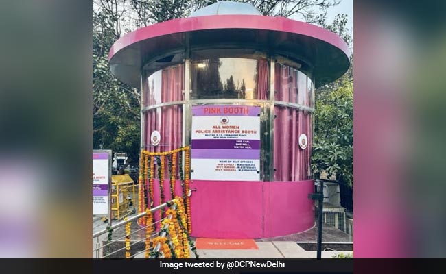 Delhi Police's 'Pink Booth' At Popular Janpath Market For Women's Safety