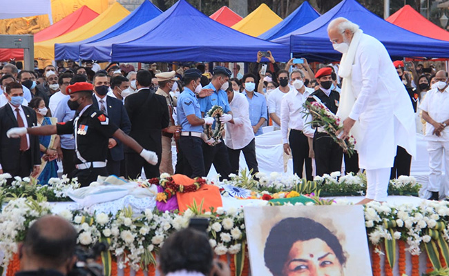 Lata Mangeshkar Cremated In Mumbai With State Honours, PM At Ceremony