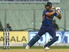 2nd T20I: Virat Kohli Reaches 50 With Six And Is Clean Bowled After That