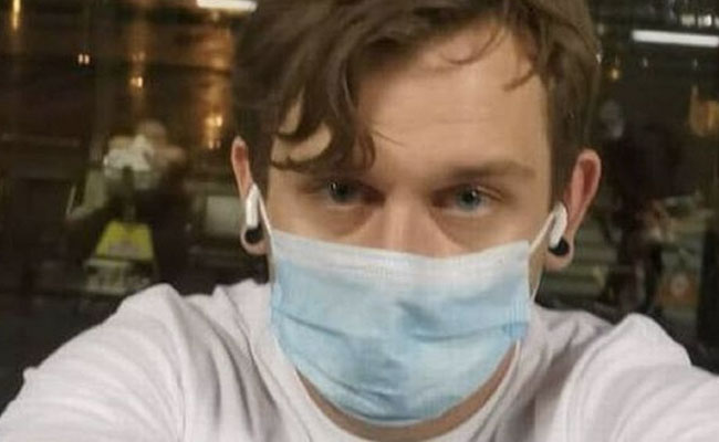 चंद सेकंड के लिए मास्क हटाना पड़ा महंगा, शख्स पर लगा 2 लाख का जुर्माना