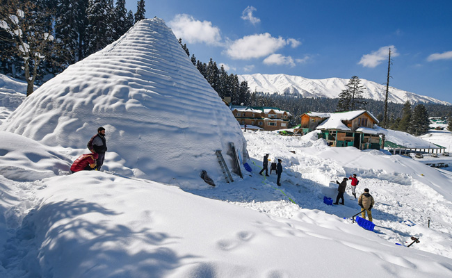 'World's Largest' Igloo Cafe In J&K's Gulmarg, Can Seat 40 Guests