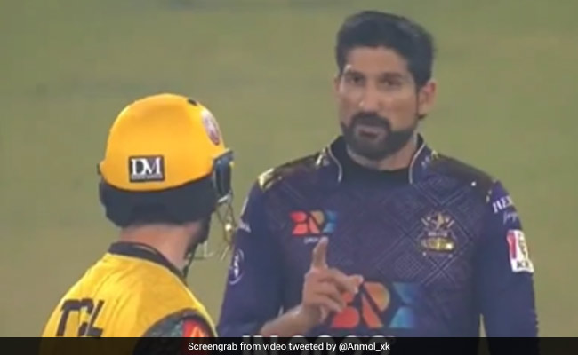 तनवीर को एक ओवर में 4 छक्के मारने के बाद कटिंग ने किया गंदा इशारा, बॉलर ने भी लिया उसी अंदाज में बदला, देखें VIDEO