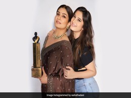एक्ट्रे्स Raveena Tandon की बेटी Rasha खूबसूरती में मां से बिल्कुल भी नहीं हैं कम, देखें Photos एक्ट्रे्स Raveena Tandon की बेटी Rasha खूबसूरती में मां से बिल्कुल भी नहीं हैं कम, देखें Photos