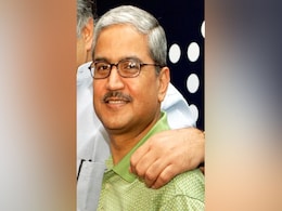 इंडिगो एयरलाइंस के सह संस्थापक राकेश गंगवाल ने बोर्ड से इस्तीफा दिया, अपनी हिस्सेदारी भी कम करेंगे इंडिगो एयरलाइंस के सह संस्थापक राकेश गंगवाल ने बोर्ड से इस्तीफा दिया, अपनी हिस्सेदारी भी कम करेंगे