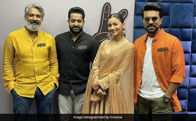 आलिया भट्ट और&nbsp;एनटीआर जूनियर की&nbsp; फिल्म 'आरआरआर' 25 मार्च को होगी रिलीज, फ्रीडम फाइटर के रोल में दिखेंगे एनटीआर